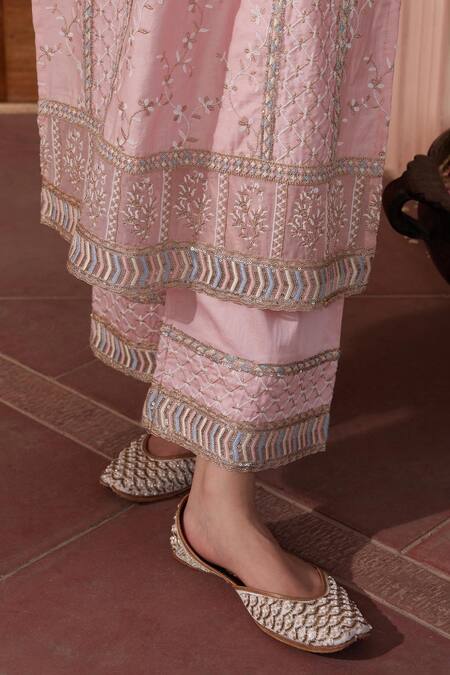 Shop Mulmul Pink Cotton, Muslin, Chiffon Lace, Sequins, Zari, Thread Kurta Set With Dupatta Online at Aza Fashions Shop_Mulmul_Pink Cotton, Muslin, Chiffon Lace, Sequins, Zari, Thread Kurta Set With Dupatta_Online_at_Aza_Fashions