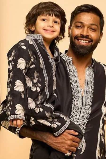 Buy Masaba Black Raw Silk Embroidered Thread Floral Print Kurta Buy_Masaba_Black Raw Silk Embroidered Thread Floral Print Kurta