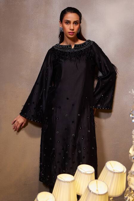 Divya Aggarwal_Black Chanderi Silk Embellished Feather Notched Zuri Kurta And Sharara Set _at_Aza_Fashions