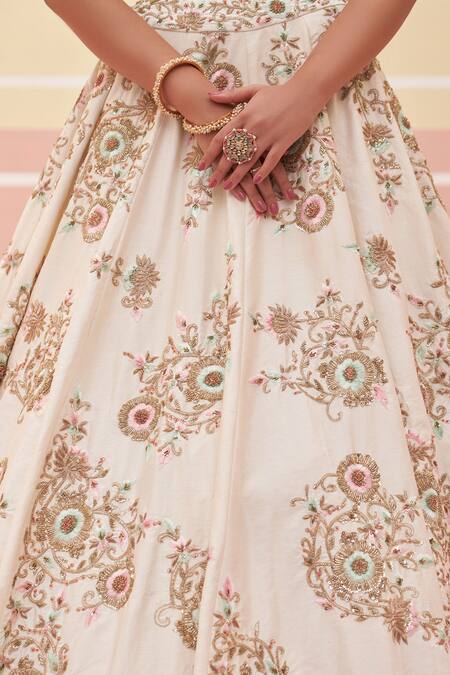 Buy Angad Singh Ivory Silk, Chiffon Embroidery, Sequins, Zari Thread Zardozi Bridal Lehenga Set Buy_Angad Singh_Ivory Silk, Chiffon Embroidery, Sequins, Zari Thread Zardozi Bridal Lehenga Set