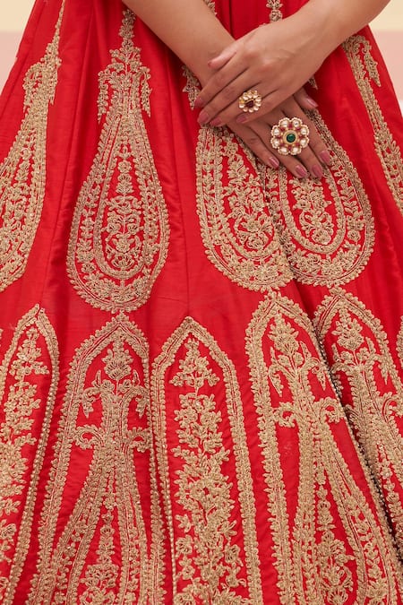 Buy Angad Singh Red Silk, Crepe Zari, Sequins, Vintage Pattern Zardozi Bridal Lehenga Set Buy_Angad Singh_Red Silk, Crepe Zari, Sequins, Vintage Pattern Zardozi Bridal Lehenga Set