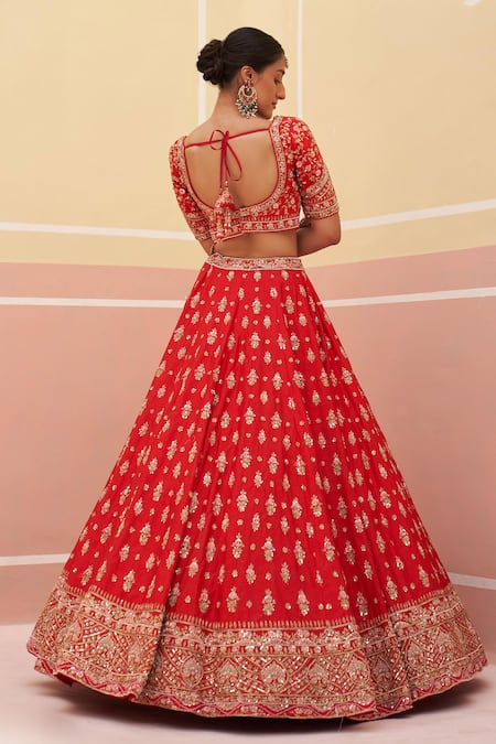 Shop Angad Singh Red Silk Zari Floral Pattern Zardozi Embroidered Bridal Lehenga Set at Aza Fashions Shop_Angad Singh_Red Silk Zari Floral Pattern Zardozi Embroidered Bridal Lehenga Set _at_Aza_Fashions