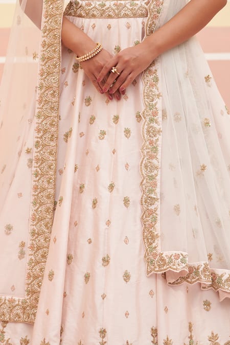 Angad Singh Ivory Silk, Crepe, Chiffon Embroidery, Floral Mughal Bridal Lehenga Set Online at Aza Fashions Angad Singh_Ivory Silk, Crepe, Chiffon Embroidery, Floral Mughal Bridal Lehenga Set _Online_at_Aza_Fashions