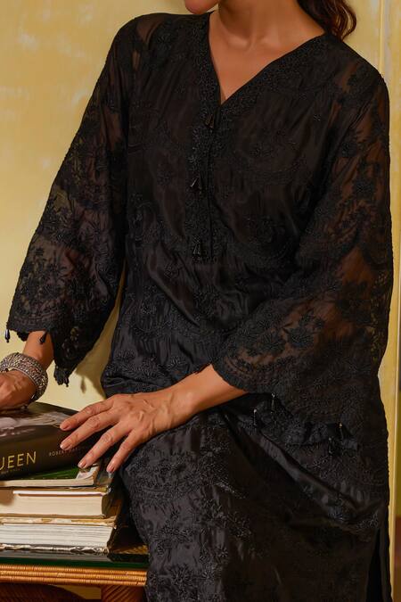 Shop_Mulmul_Black 100% Pure Mulmul Embroidered Rhobust Ivati Chikankari Kurta Set _Online_at_Aza_Fashions