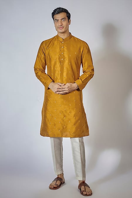 RNG Safawala Orange Cotton Silk Embroidery Thread Mirror Work Kurta Set