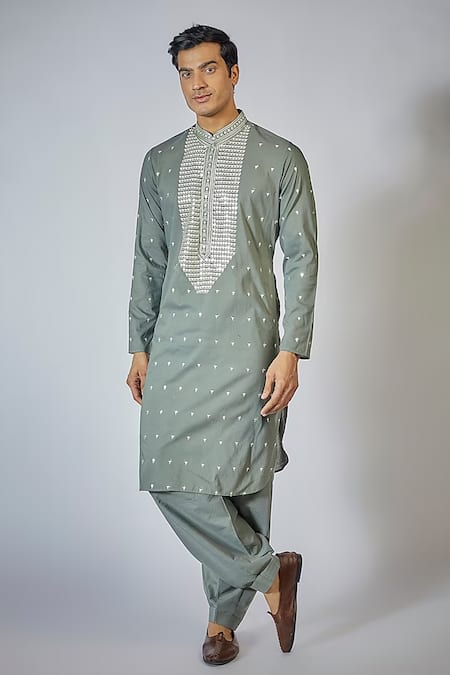 RNG Safawala Thread & Mirror Work Kurta Set 