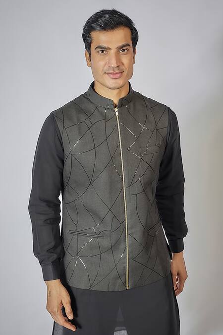 Rng Safawala Black Silk, Cotton Sequins Abstract Embroidered Bundi Set Online at Aza Fashions Rng Safawala_Black Silk, Cotton Sequins Abstract Embroidered Bundi Set _Online_at_Aza_Fashions