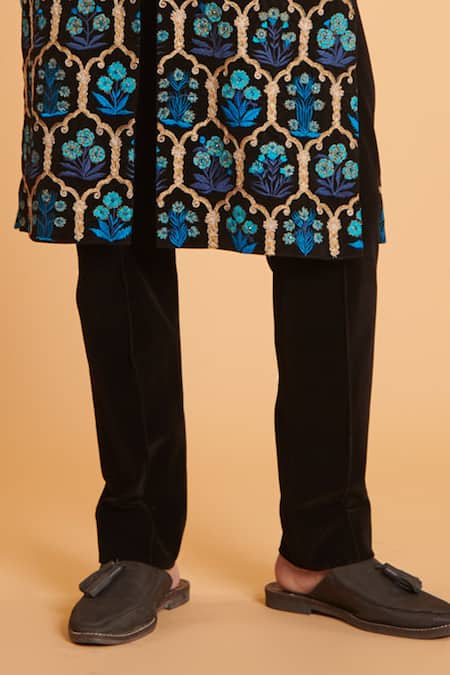 Buy_Siddartha Tytler_Black Velvet, Lycra Zari Floral Bouquet Embroidered Sherwani With Pant _Online_at_Aza_Fashions