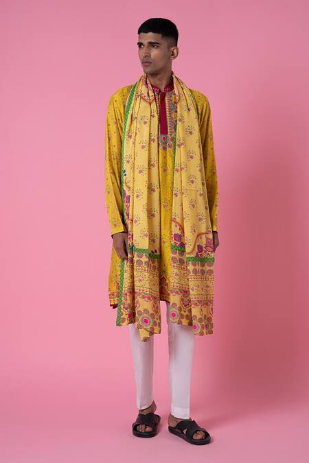 Buy_Siddhartha Bansal_Yellow Chanderi, Cotton Embroidery Floral Print Kurta With Pant _Online_at_Aza_Fashions