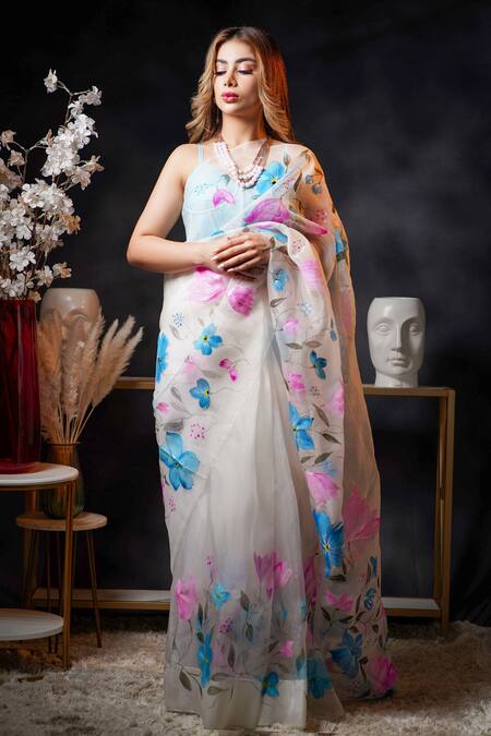 Shop Avalipt White 100% Silk Organza Handpainted Floral Aphrodite Saree at Aza Fashions Shop_Avalipt_White 100% Silk Organza Handpainted Floral Aphrodite Saree_at_Aza_Fashions