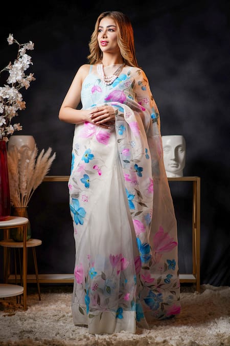 Buy Avalipt White 100% Silk Organza Handpainted Floral Aphrodite Saree Online at Aza Fashions Buy_Avalipt_White 100% Silk Organza Handpainted Floral Aphrodite Saree_Online_at_Aza_Fashions