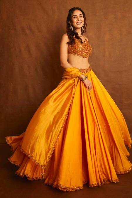 PUNIT BALANA Yellow Chanderi Silk Embroidery Resham Scoop Flora And Fauna Blouse Lehenga Set  8