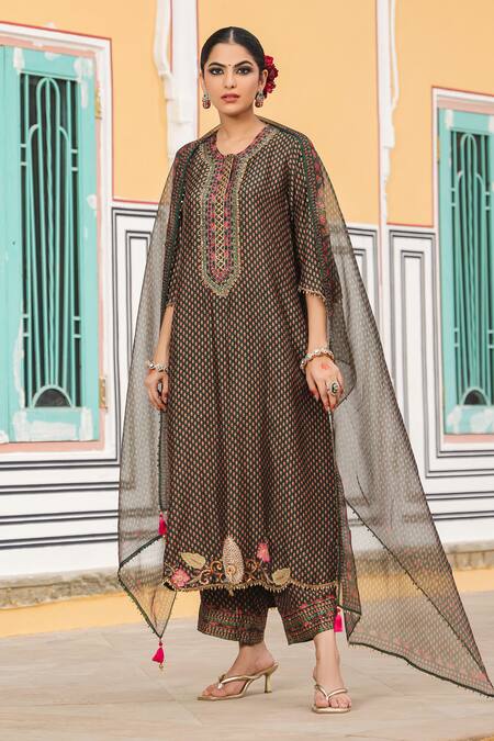 Shop_Label Niti Bothra_Green Silk, Organza Pearls, Zari, Embroidery Round Neck Straight Kurta Pant Set _Online_at_Aza_Fashions