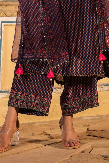 Label Niti Bothra Blue Silk, Organza Pearls, Zari, Embroidery Round Applique Motif Kurta Pant Set Online at Aza Fashions Label Niti Bothra_Blue Silk, Organza Pearls, Zari, Embroidery Round Applique Motif Kurta Pant Set _Online_at_Aza_Fashions