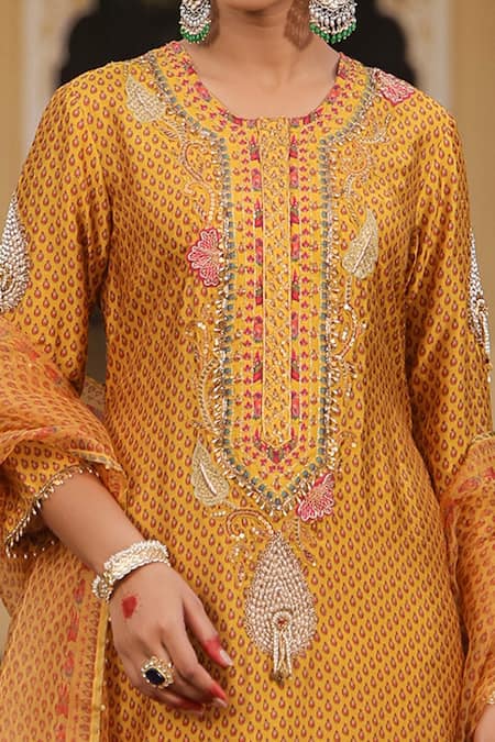 Label Niti Bothra Yellow Silk, Organza Applique, Pearls Round Motif Embroidered Kurta Pant Set Online at Aza Fashions Label Niti Bothra_Yellow Silk, Organza Applique, Pearls Round Motif Embroidered Kurta Pant Set _Online_at_Aza_Fashions