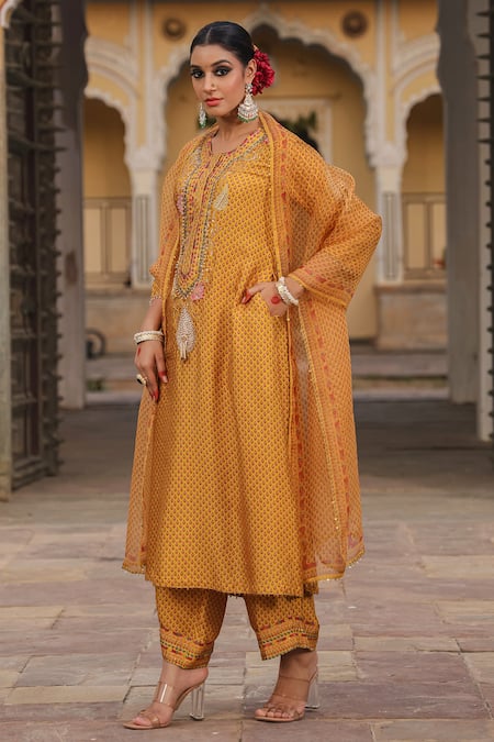 Label Niti Bothra_Yellow Silk, Organza Applique, Pearls Round Motif Embroidered Kurta Pant Set _at_Aza_Fashions