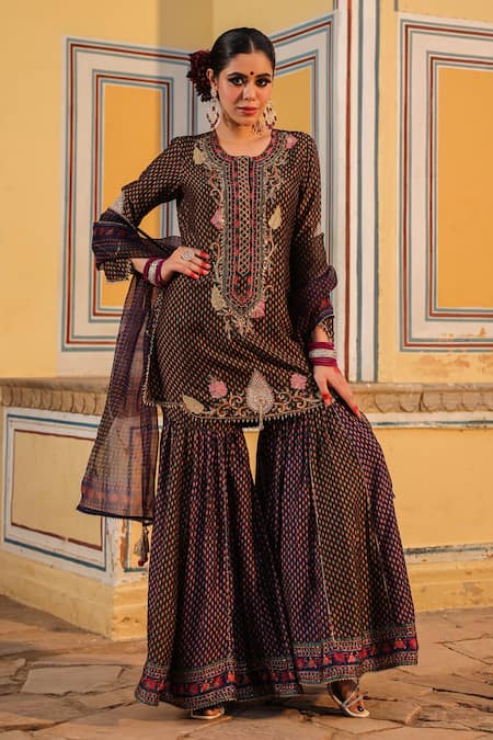 Label Niti Bothra Applique Motif Embroidered Kurta Sharara Set 