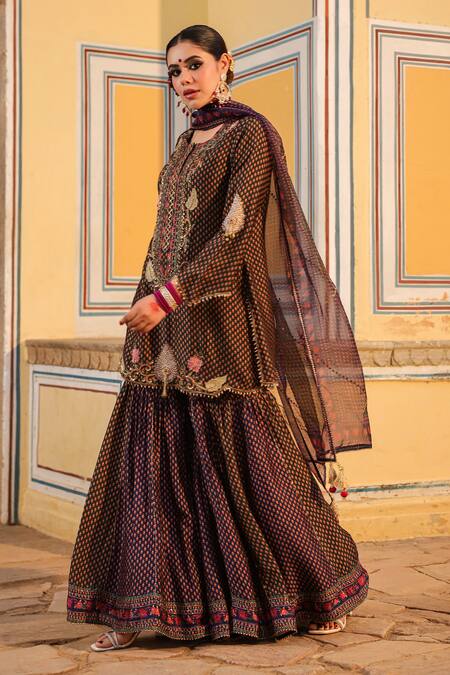 Buy_Label Niti Bothra_Green Silk Pearls, Zari Split Applique Motif Embroidered Kurta Sharara Set _Online_at_Aza_Fashions