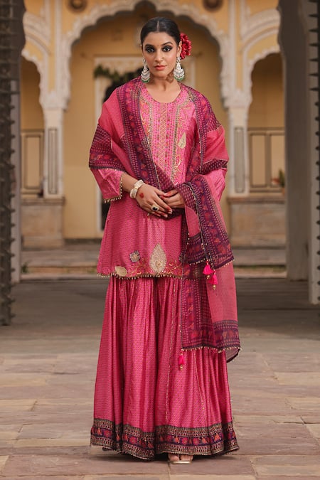 Shop_Label Niti Bothra_Pink Silk Pearls, Zari, Embroidery Split V-neck Applique Work Kurta Sharara Set _Online_at_Aza_Fashions