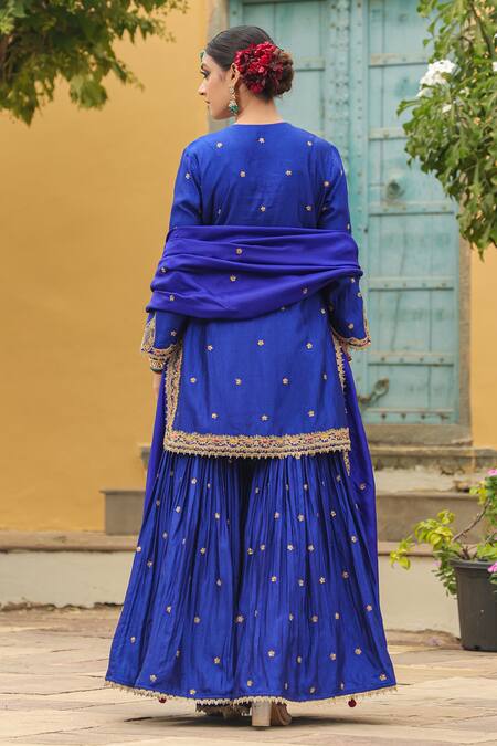 Shop_Label Niti Bothra_Blue Silk Embroidery Split V-neck Flower Zari Straight Kurta Sharara Set _at_Aza_Fashions