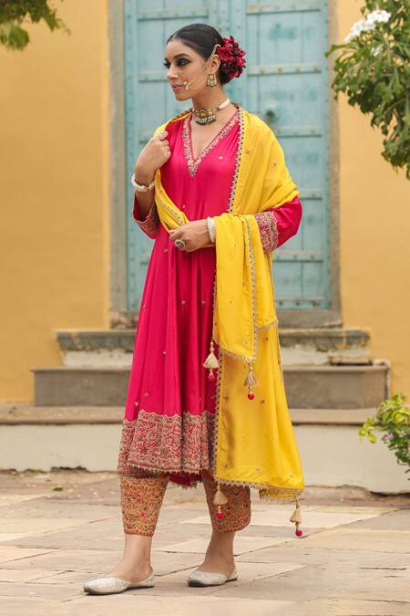 Label Niti Bothra_Pink Silk, Chanderi Sequins, Embroidery, Tassels V-neck Banarasi Anarkali Set _at_Aza_Fashions