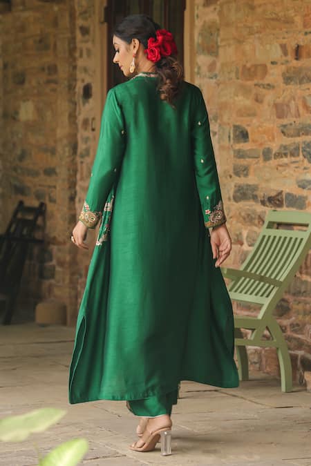 Shop_Label Niti Bothra_Green Silk Embroidery, Sequins V-neck Zardozi Kurta With Palazzo _at_Aza_Fashions