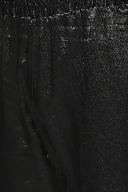 Masumi Mewawalla Black Maheshwari, Silk Mirrors Geometric Embroidered Kurta Set at Aza Fashions Masumi Mewawalla_Black Maheshwari, Silk Mirrors Geometric Embroidered Kurta Set _at_Aza_Fashions