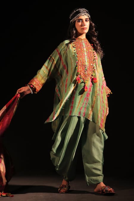 Capisvirleo Green Silk Tassels, Embroidery Round Neck Shabnam Tie-dye Kaftan With Dhoti Pant Online at Aza Fashions Capisvirleo_Green Silk Tassels, Embroidery Round Neck Shabnam Tie-dye Kaftan With Dhoti Pant _Online_at_Aza_Fashions