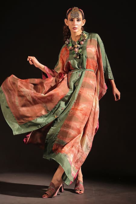 Shop Capisvirleo Green Silk Round Neck Zoya Ombre Kaftan With Belt at Aza Fashions Shop_Capisvirleo_Green Silk Round Neck Zoya Ombre Kaftan With Belt _at_Aza_Fashions