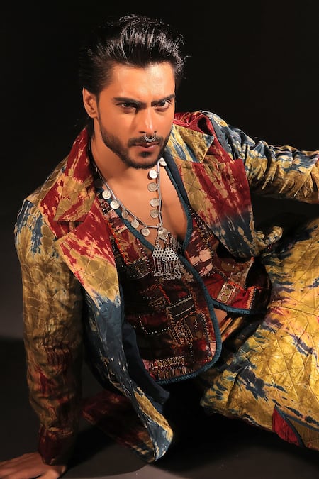 Shop Capisvirleo Red Silk Embroidery Aabir Double Breasted Coat at Aza Fashions Shop_Capisvirleo_Red Silk Embroidery Aabir Double Breasted Coat _at_Aza_Fashions