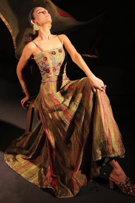 Shop Capisvirleo Green Organza, Silk Embroidery Square Neck Olive Tie-dye Lehenga Set Online at Aza Fashions Shop_Capisvirleo_Green Organza, Silk Embroidery Square Neck Olive Tie-dye Lehenga Set _Online_at_Aza_Fashions