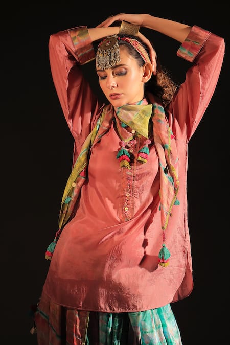 Capisvirleo Purple Silk Round Neck Nura Tie-dye Dhoti Pant Tunic Set Online at Aza Fashions Capisvirleo_Purple Silk Round Neck Nura Tie-dye Dhoti Pant Tunic Set _Online_at_Aza_Fashions