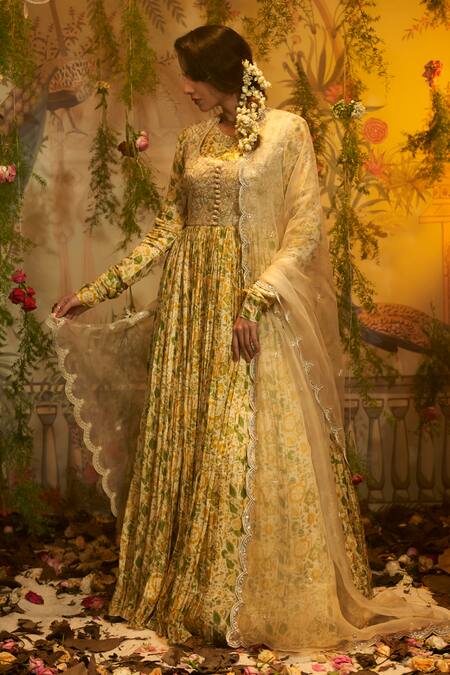 Buy_Aayushi Maniar_Ivory Silk, Organza Sequins, Nargis Floral Print Pleated Anarkali With Dupatta _Online_at_Aza_Fashions