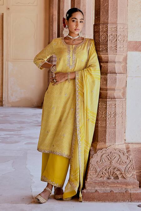 Buy Karaj Jaipur Yellow Muslin Embroidery Round Neck Kurta Pant Set Online at Aza Fashions Buy_Karaj Jaipur_Yellow Muslin Embroidery Round Neck Kurta Pant Set _Online_at_Aza_Fashions