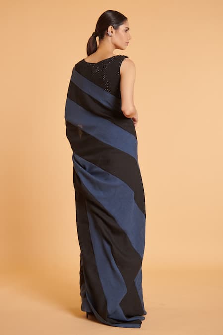 Siddartha Tytler Striped Pattern Saree With Embroidered Blouse 