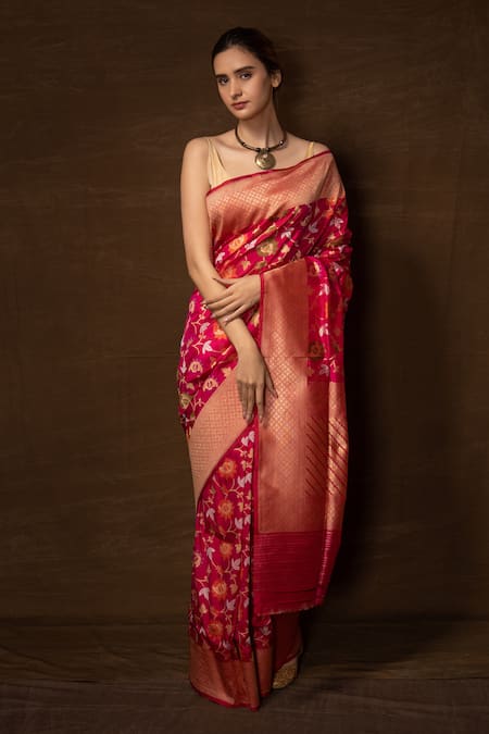 Rani pink woven banarasi silk saree with blouse - Monjolika - 3829448