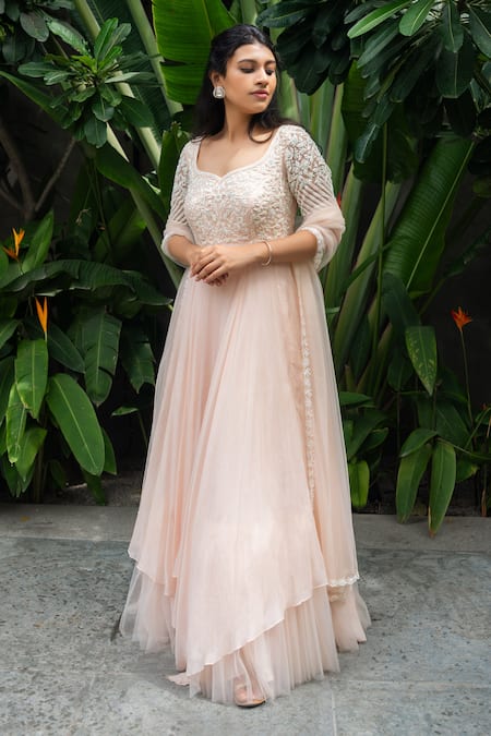 Shop Aakansha Gupta Peach Organza, Net Embroidery Round Neck Akira Gardenia Bloom Layered Anarkali at Aza Fashions Shop_Aakansha Gupta_Peach Organza, Net Embroidery Round Neck Akira Gardenia Bloom Layered Anarkali _at_Aza_Fashions