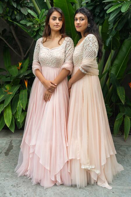 Aakansha Gupta Peach Organza, Net Embroidery Round Neck Akira Gardenia Bloom Layered Anarkali Online at Aza Fashions Aakansha Gupta_Peach Organza, Net Embroidery Round Neck Akira Gardenia Bloom Layered Anarkali _Online_at_Aza_Fashions