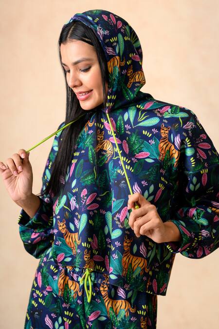 Thetaa Multi Color Satin V-neck Jungle Print Jacket With Joggers at Aza Fashions Thetaa_Multi Color Satin V-neck Jungle Print Jacket With Joggers _at_Aza_Fashions