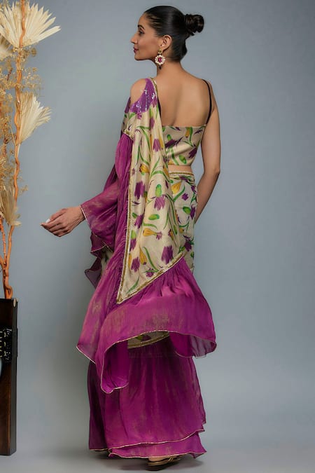 Shop Anita Kanwal Gold Tissue, Georgette Sequins, Tulip Digital Print Saree With Unstitched Blouse at Aza Fashions Shop_Anita Kanwal_Gold Tissue, Georgette Sequins, Tulip Digital Print Saree With Unstitched Blouse _at_Aza_Fashions