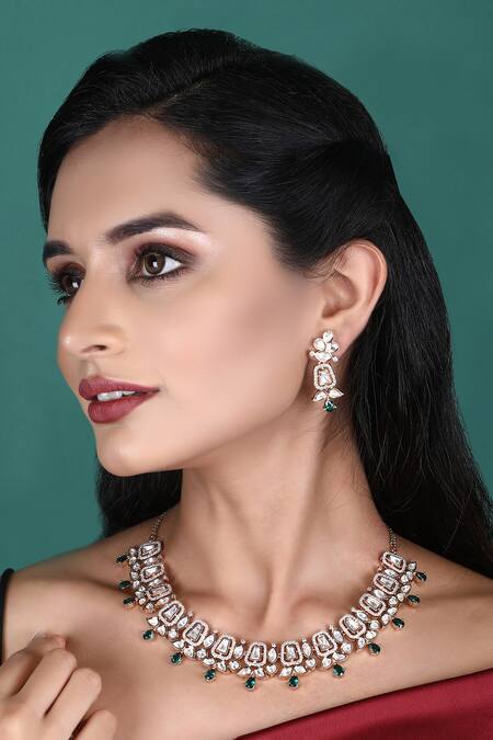 Shop_Auraa Trends_Green Zari, Diamonds Zircon Embellished Necklace Set 
