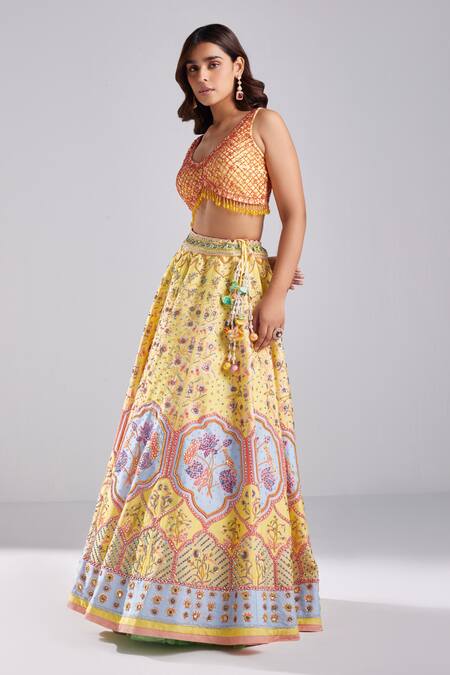Diyarajvvir_Yellow Silk, Tulle, Satin Beads, Sequins V-neck Mughal Floral Print Lehenga Set _Online_at_Aza_Fashions
