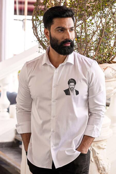 Avalipt White Cotton Blend Hand Painted Shahrukh Motif Shirt Online at Aza Fashions Avalipt_White Cotton Blend Hand Painted Shahrukh Motif Shirt_Online_at_Aza_Fashions