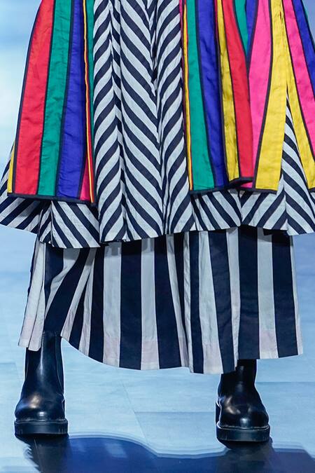 Buy KA-Sha Black Cotton Striped Midi Skirt Online at Aza Fashions Buy_KA-Sha_Black Cotton Striped Midi Skirt _Online_at_Aza_Fashions