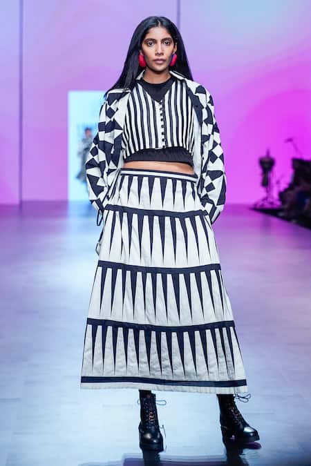 KA-Sha_Black Cotton Applique Geometric Pattern Skirt _Online_at_Aza_Fashions