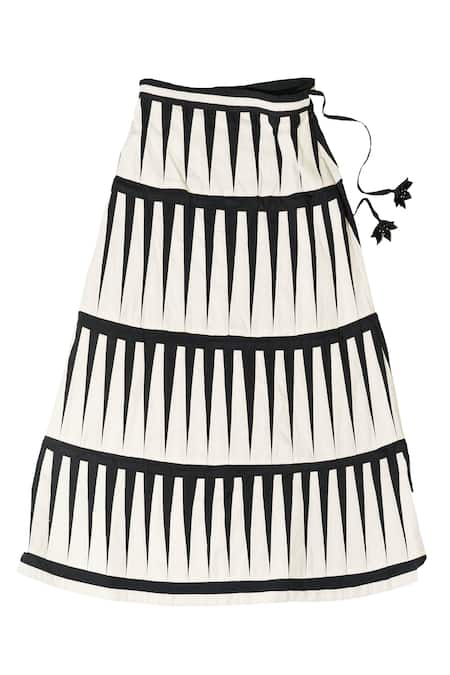 Buy_KA-Sha_Black Cotton Applique Geometric Pattern Skirt _Online_at_Aza_Fashions