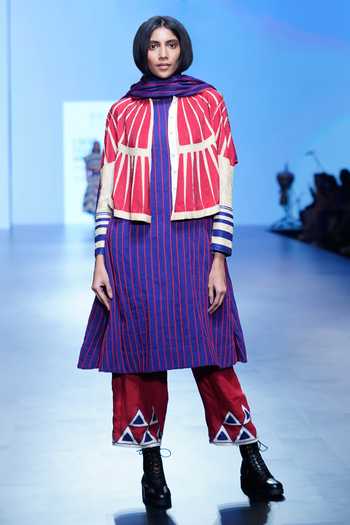 Buy_KA-Sha_Red Cotton Embroidered Bead Round Silk Geometric Pattern Jacket _Online_at_Aza_Fashions