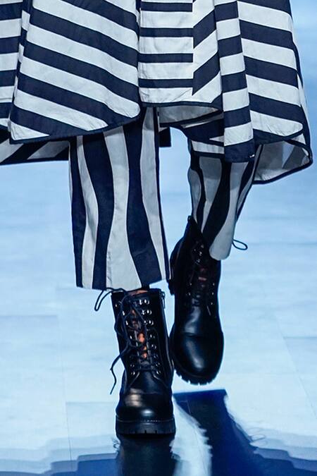 KA-Sha Black Kala Cotton Striped Wave Applique Patch Work Pant Online at Aza Fashions KA-Sha_Black Kala Cotton Striped Wave Applique Patch Work Pant _Online_at_Aza_Fashions