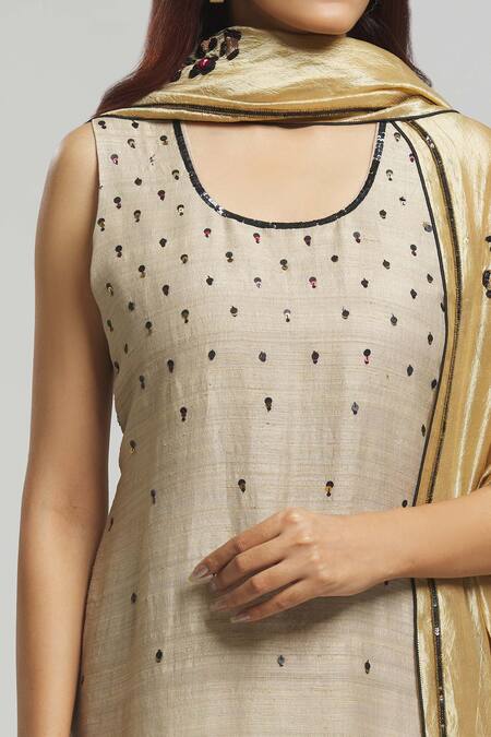Shop Bhusattva Beige Organic Silk Embroidered Cutdana Round Sequin Kurta With Stole Online at Aza Fashions Shop_Bhusattva_Beige Organic Silk Embroidered Cutdana Round Sequin Kurta With Stole _Online_at_Aza_Fashions