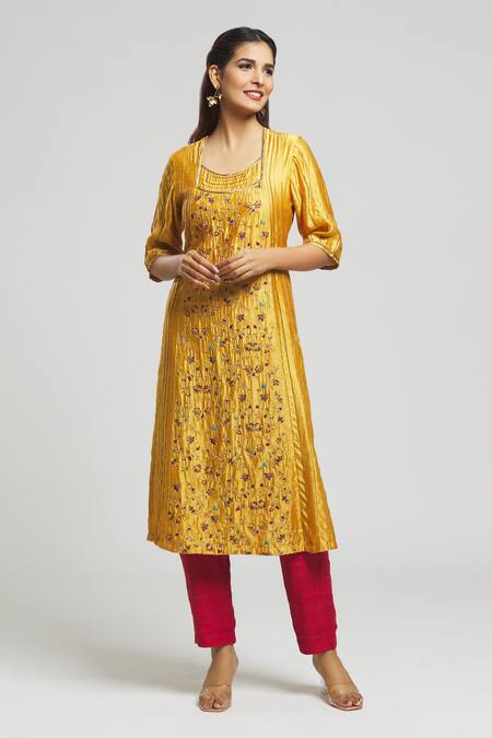 Buy_Bhusattva_Yellow Organic Silk Embroidered Sequin Square Floral Kurta With Pant _Online_at_Aza_Fashions
